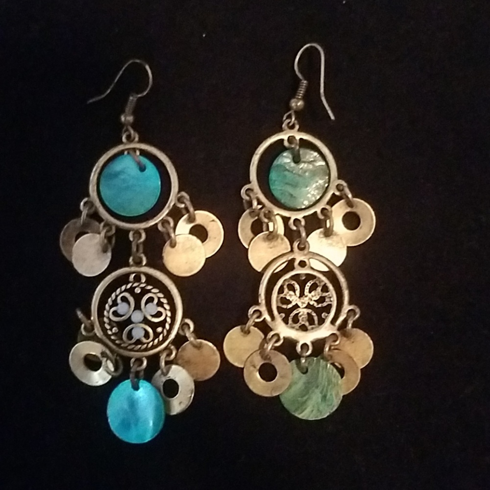 Fashion dangle earrings